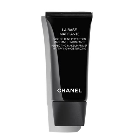 chanel instant perfect makeup applicator|chanel la base primer.